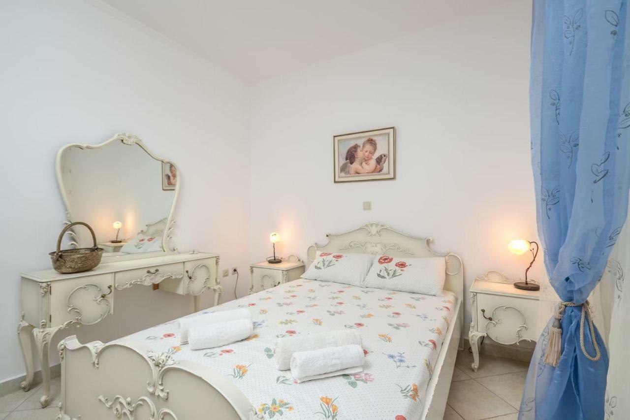 Independent Agapitos Apart , 2Bdrm, Private Patio Naxos City Luaran gambar